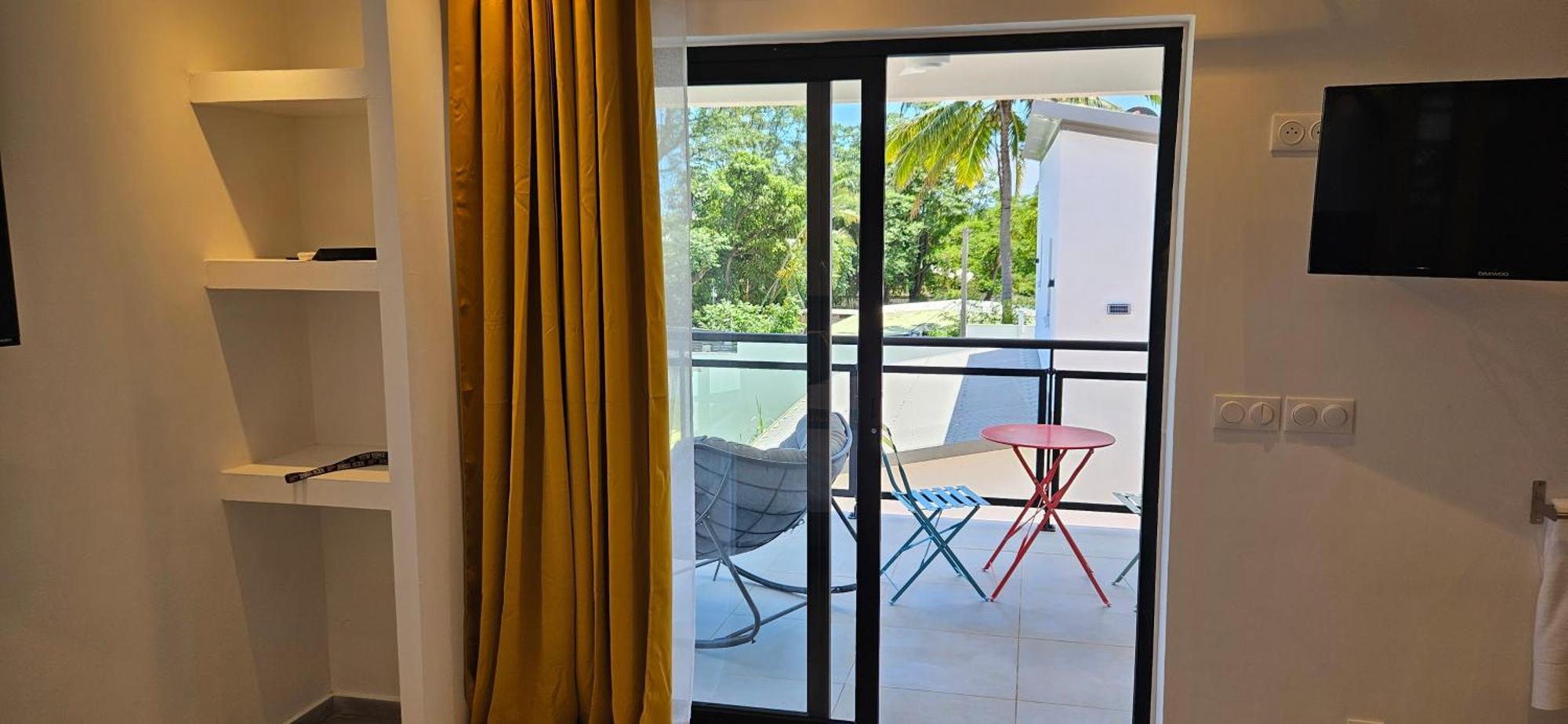 Paradise City Break Saint Pierre Exterior photo